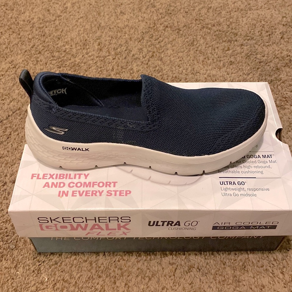 Skechers Go Walk Flex Navy size 7